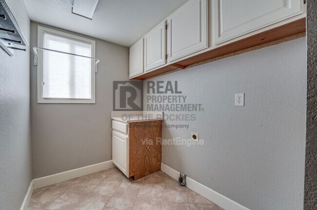 Building Photo - 5106 Saffron Ct