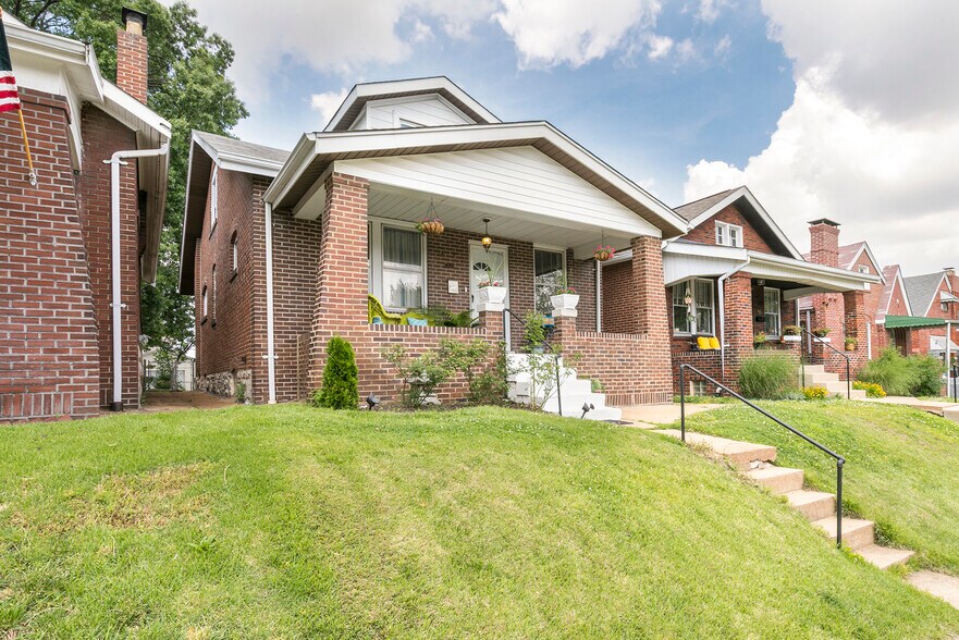 Primary Photo - 4945 Delor Street