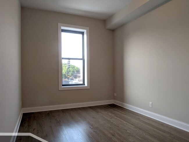 Building Photo - 3401 W Fullerton Ave