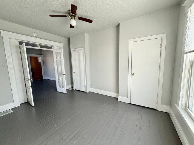 Building Photo - 414 Beech St