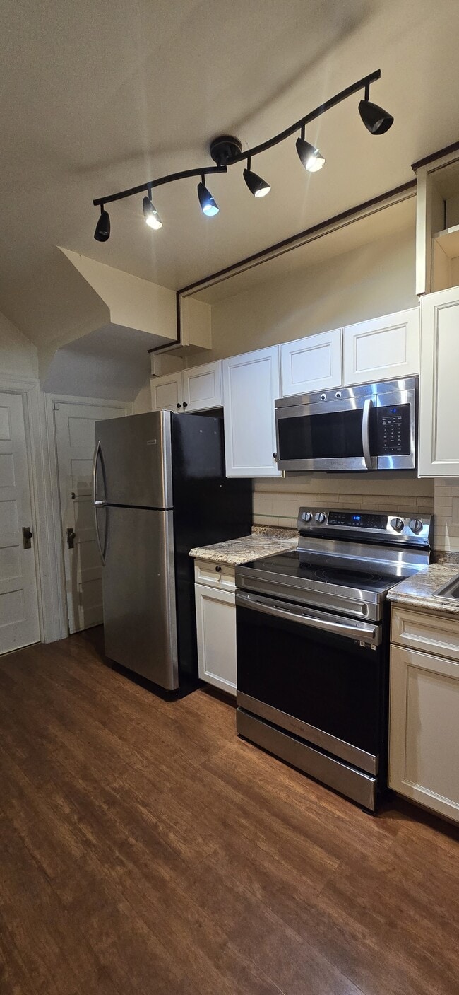 Building Photo - 3815 W St NW