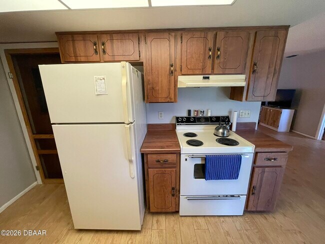 Building Photo - 1000 Egret Ct