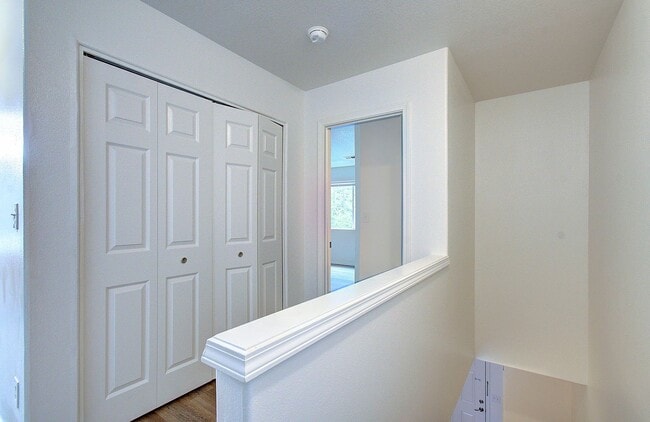 Building Photo - Charming 3bd, 2ba townhome in Bagley Downs Neighborhood