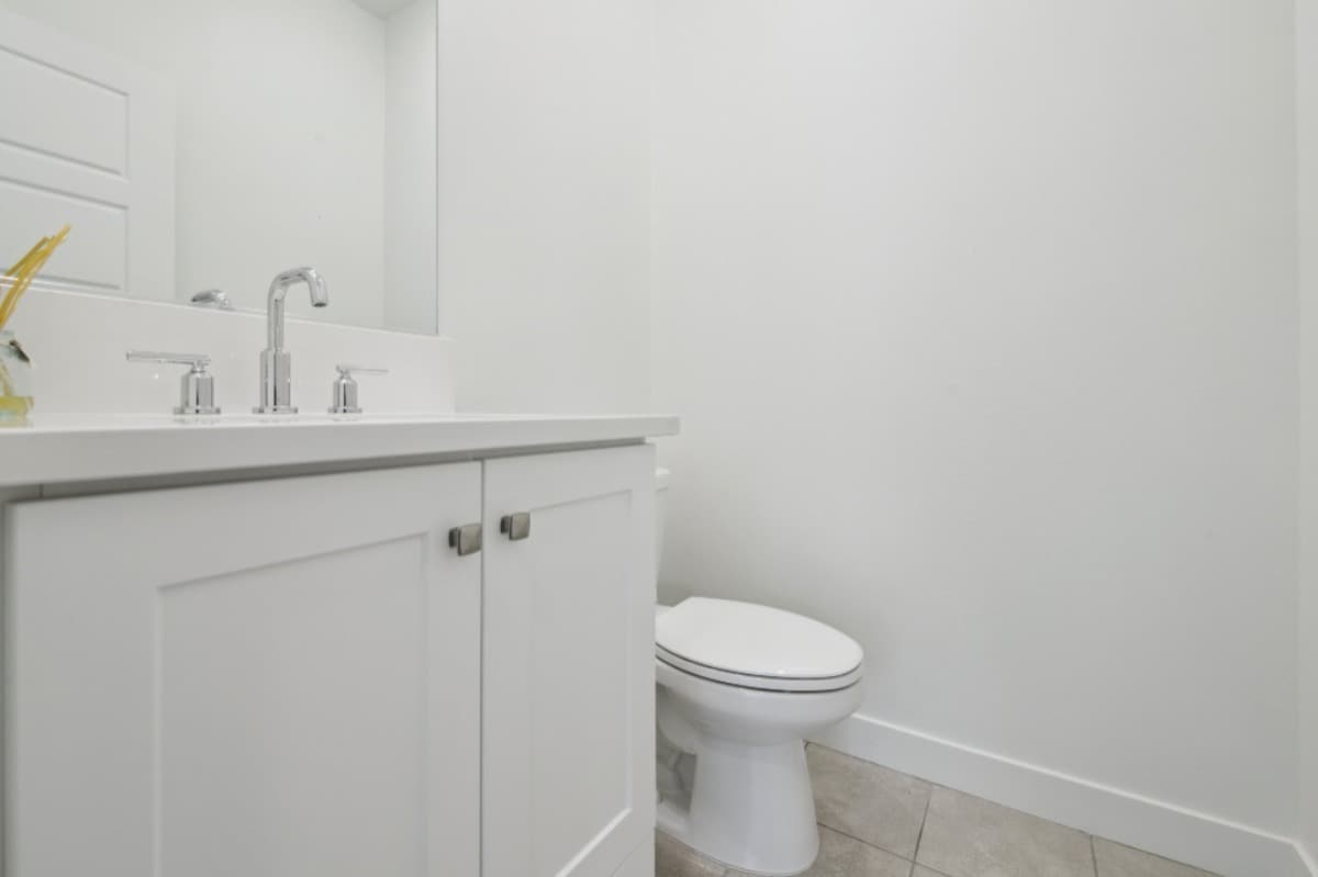 Building Photo - 275 Carmona