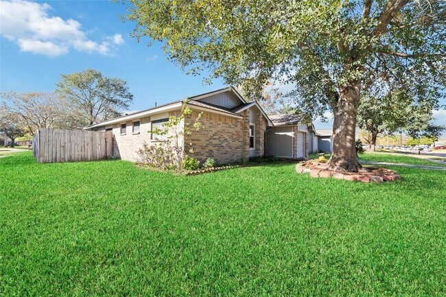 Building Photo - 12607 Lacey Crest Dr