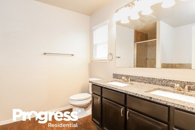 Building Photo - 7207 Marina Del Rey