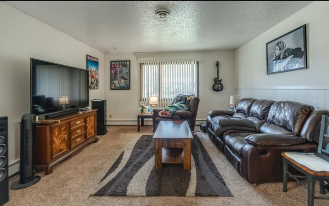 Building Photo - 333 W Ingals Ave