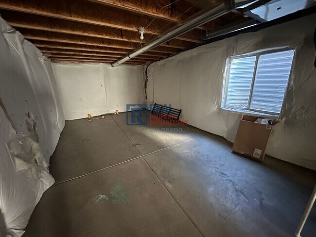 Building Photo - 5528 Lewiston Ct