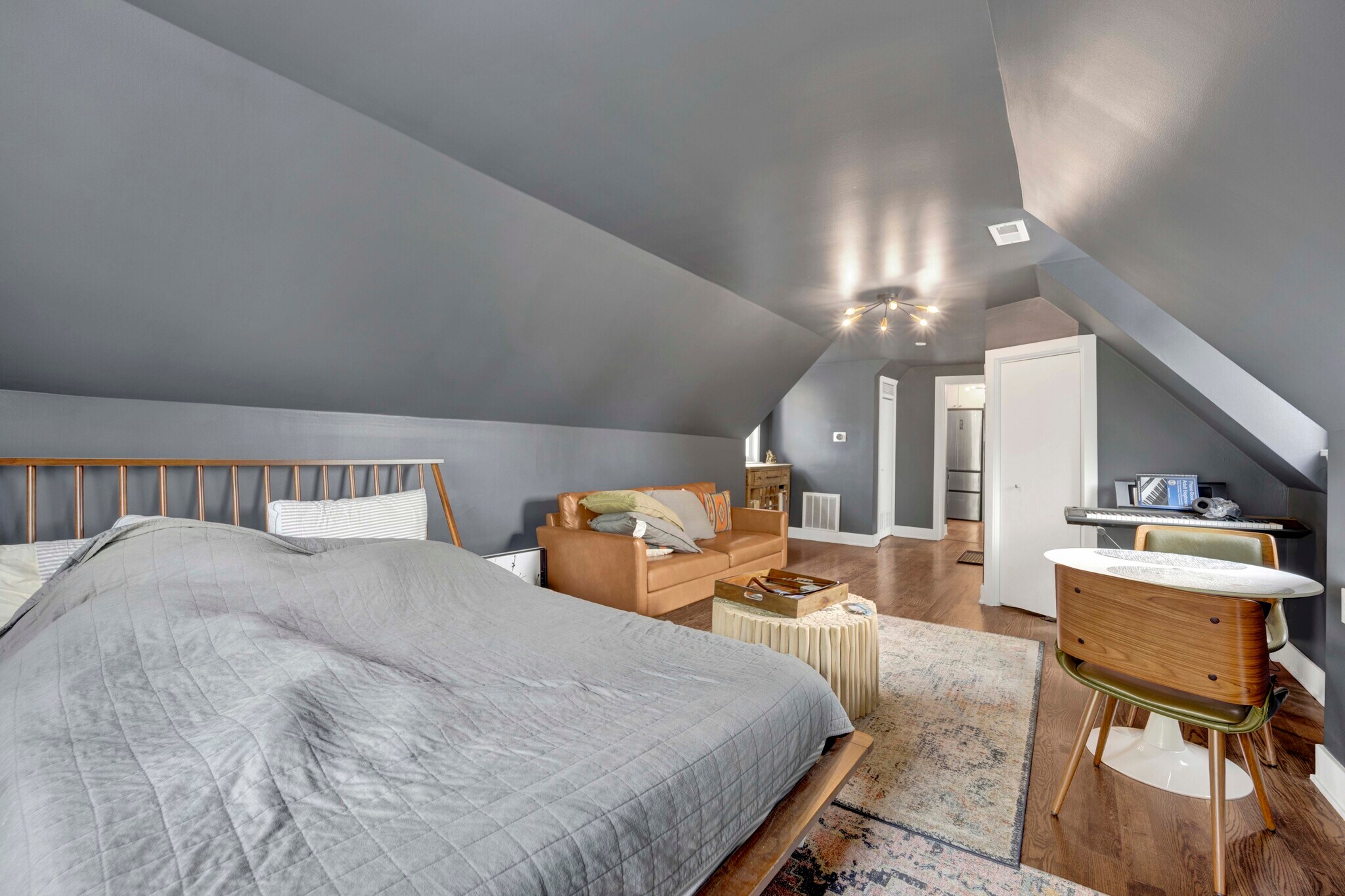 Building Photo - 1625 W Hollywood Ave