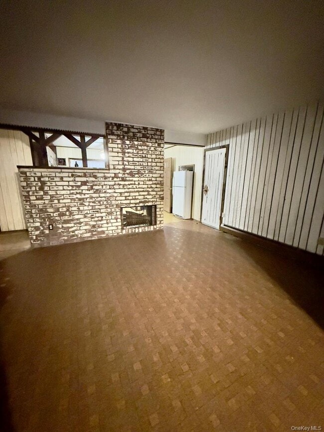 Building Photo - 107 Ball Park Ln