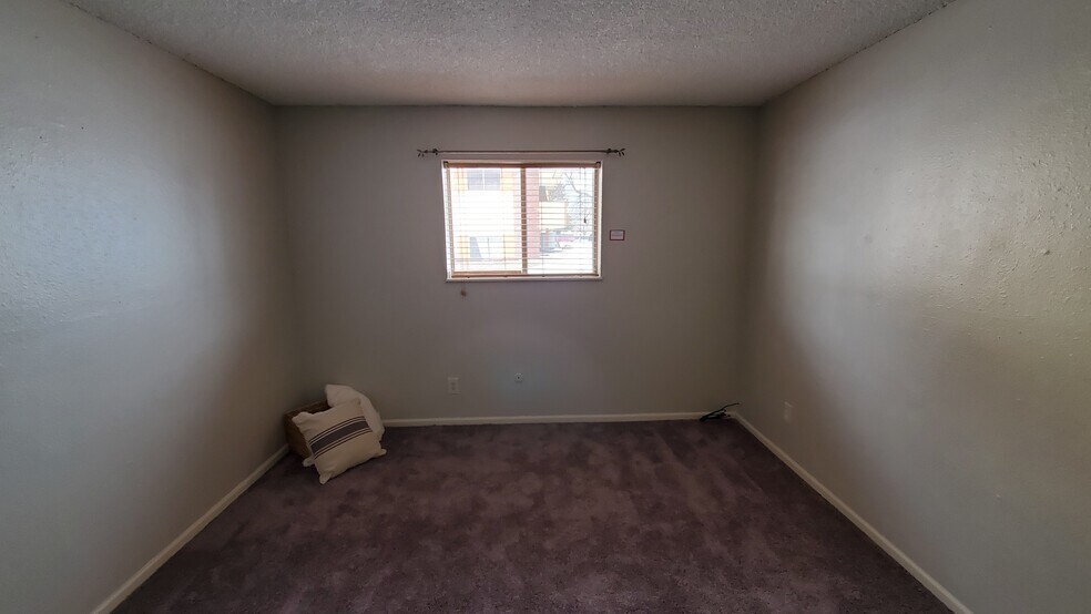 Building Photo - 10211 Ura Ln