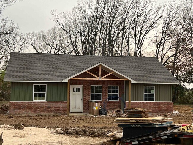 Primary Photo - 88 Rustic Ln