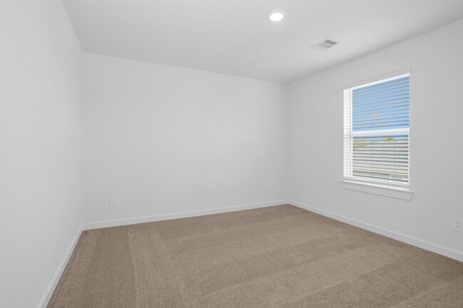 Building Photo - 304 Willow Sage Ct