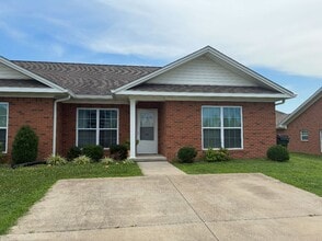 Building Photo - 117 Forbes Dr