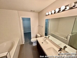 Building Photo - 7731 Wexford Glen