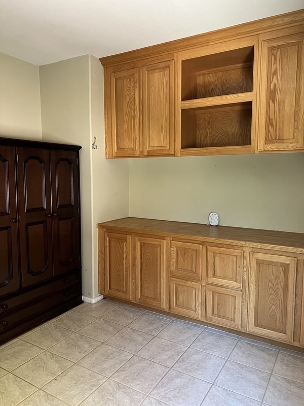 Building Photo - 1274 Roush Dr