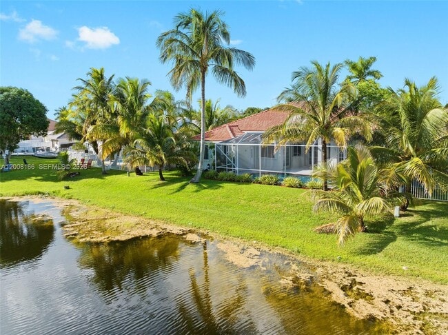 Building Photo - 646 Heritage Dr