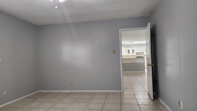 Building Photo - 22306 Woodrose Dr
