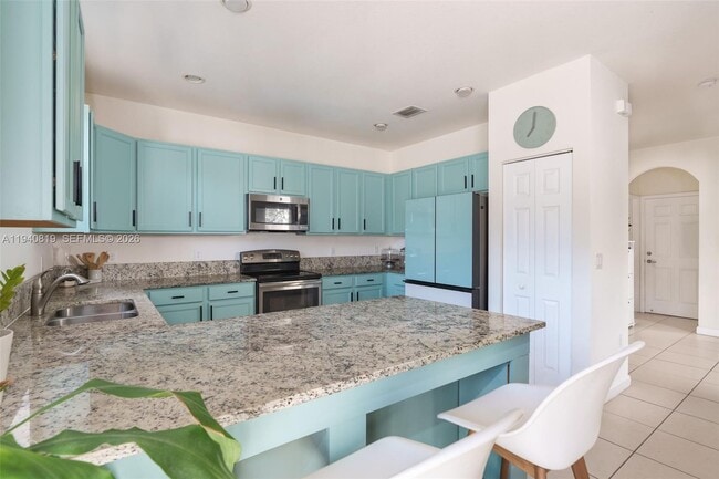 Building Photo - 8885 NW 102nd Ct