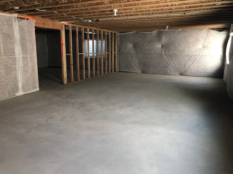 Building Photo - 149 E 460 N