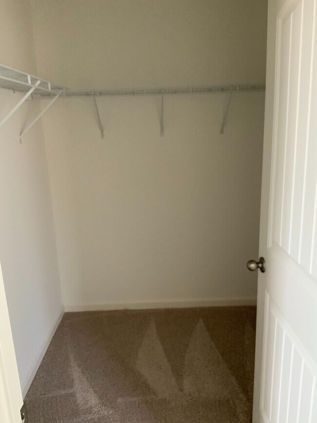 Building Photo - Coming Soon.   Springville’s Archers Cove 4BR /3BA/ 3 car garage 1 level