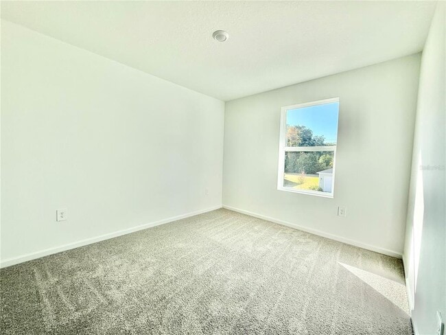 Building Photo - 3783 NE 30th Ter