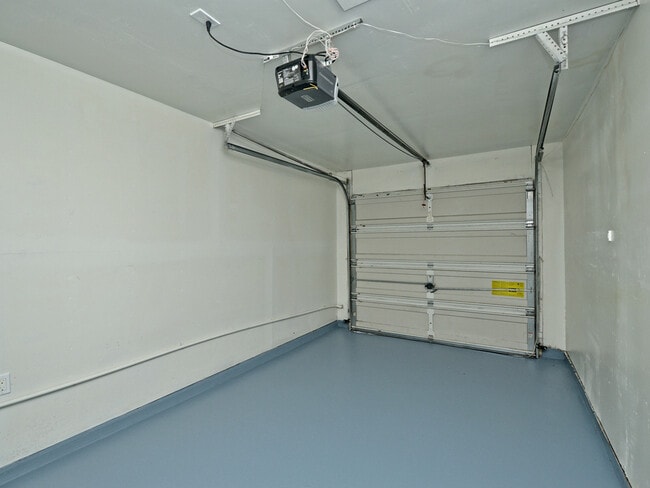 Building Photo - 5913 Little Creek Trail