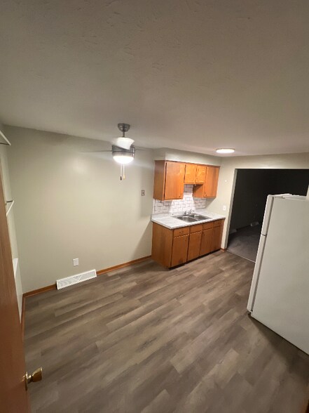 Building Photo - 236 Kennedy St