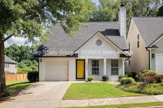 Building Photo - 1334 Gates Dr SE