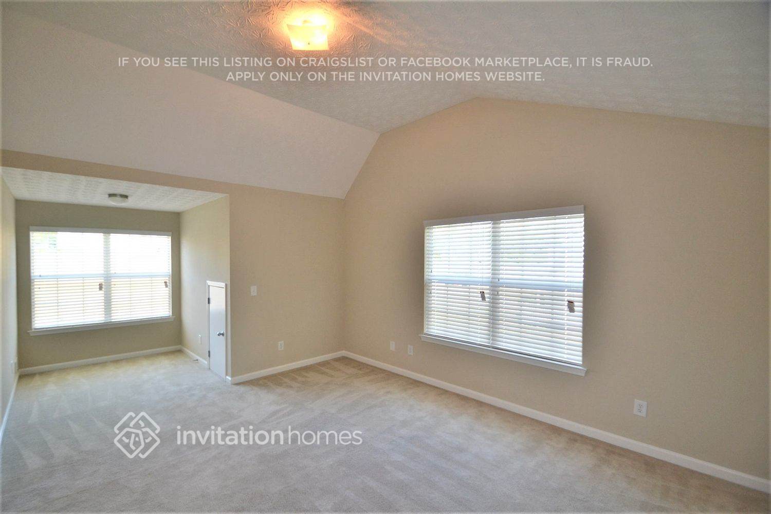 Building Photo - 559 Michael Cir