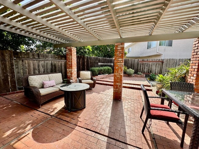 Building Photo - Your Dream Rental Home in Rancho Penasquitos!