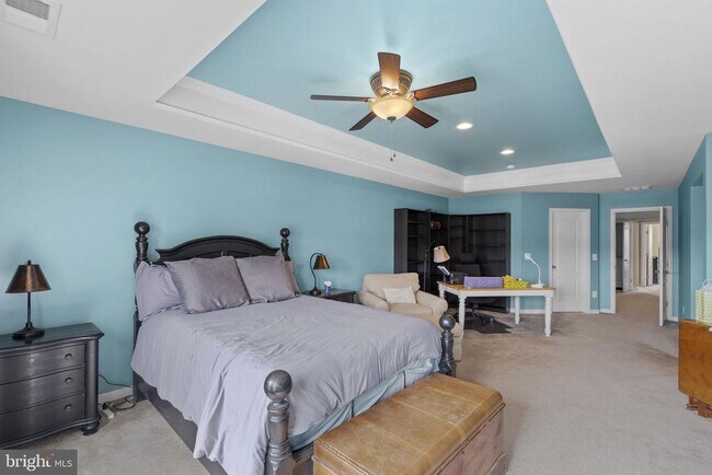 Building Photo - 43682 Chicacoon Creek Square