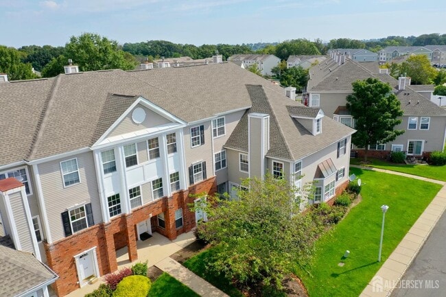 Building Photo - 2405 Timber Ridge Ct