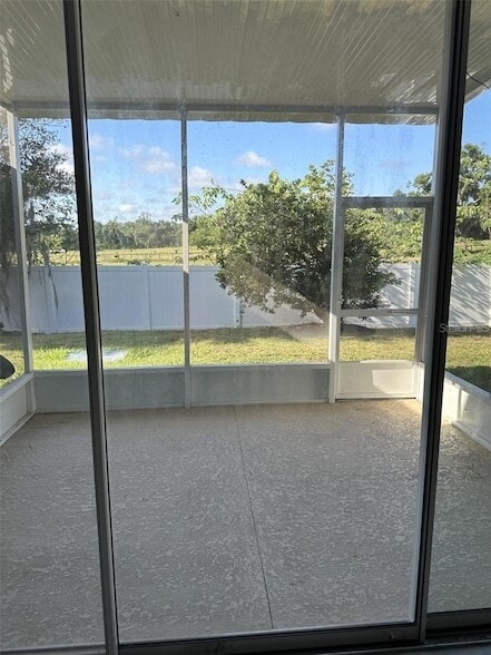 Building Photo - 4500 SW 52nd Cir