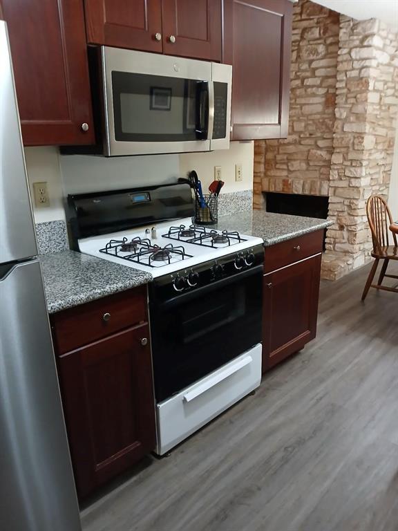 Building Photo - 12905 Pegasus St