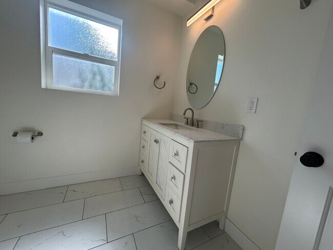 Building Photo - 343 E Coatsville Ave