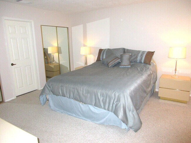 Building Photo - 85 Conejo Cir