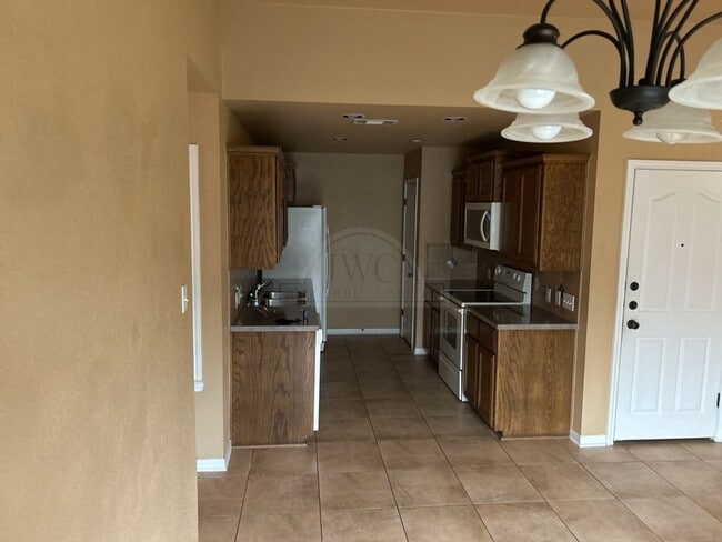 Building Photo - 5508 Aquarius Dr