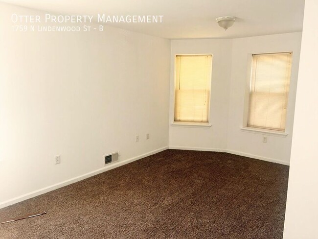 Building Photo - 2BR/1BA Sunny West Philly Apt with Washer/...