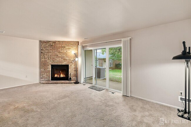 Building Photo - 23 Cloister Ct