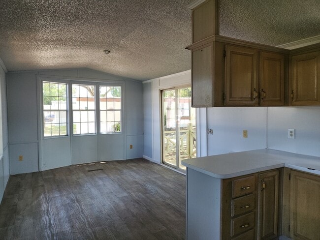 Building Photo - 117 Beach Dr