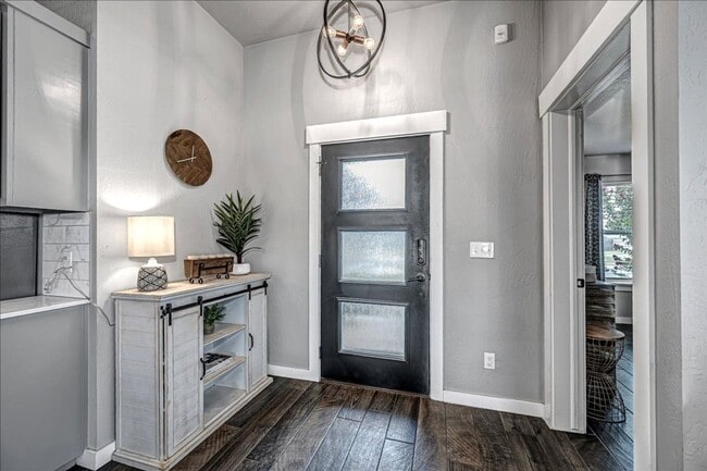 Building Photo - 10300 Glover River Dr