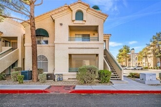Building Photo - 2251 Wigwam Pkwy