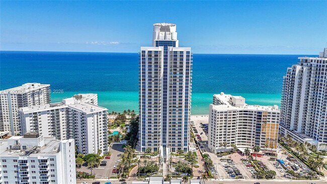 Building Photo - 3101 S Ocean Dr