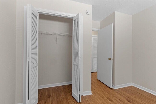 Building Photo - 3208 Ginger Dr