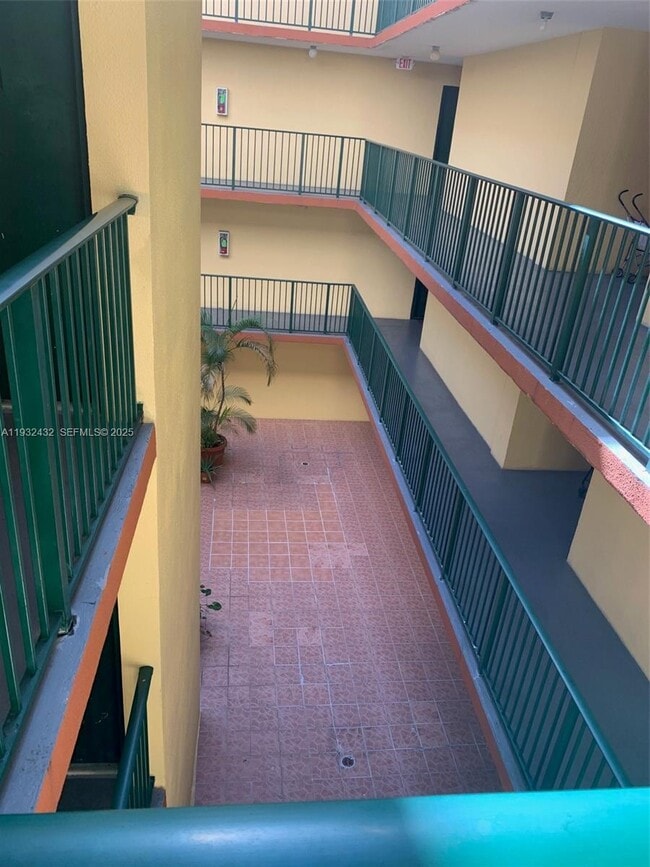 Building Photo - 546 SW 1st St