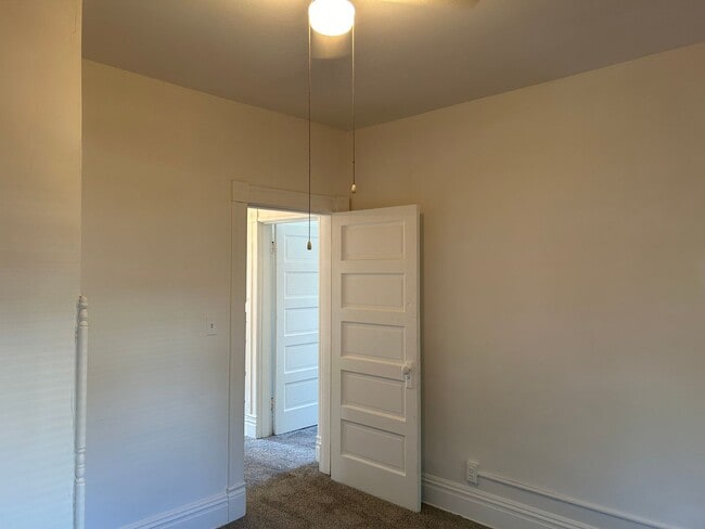 Building Photo - Charming 4-Bedroom Home in North Highland ...