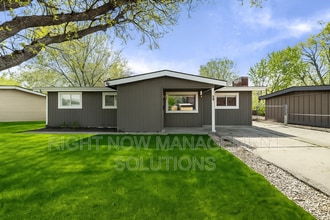 Building Photo - 413 Chestnut St