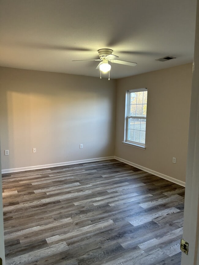 Building Photo - 2445 Whetstone Ln