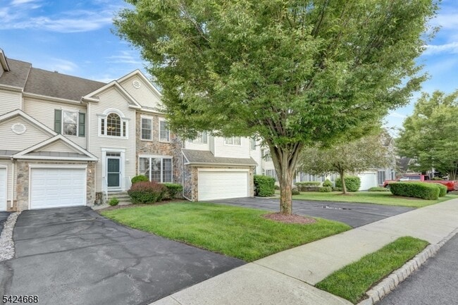 Building Photo - 18 Mountain View Dr